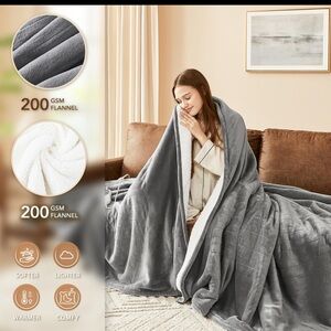 Gray Electric Heated Blanket Controller - White